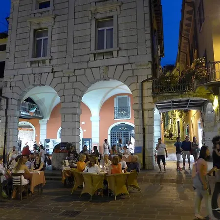 Daire Alessi Desenzano del Garda